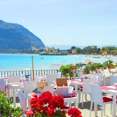 Surf House Mondello *