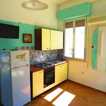 Apartment Surf House Mondello Palermo