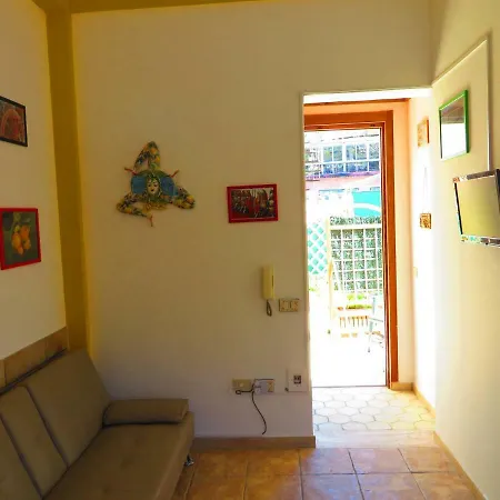 Apartment Surf House Mondello Palermo
